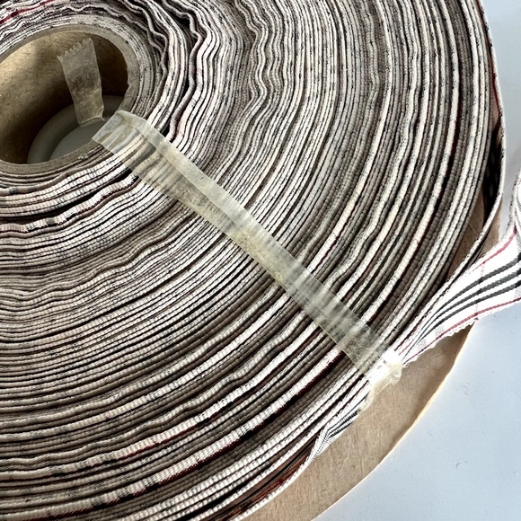 International Trimmings and Labels Burberry Tartan 1" Wide Large Roll England - Picture 3 of 4